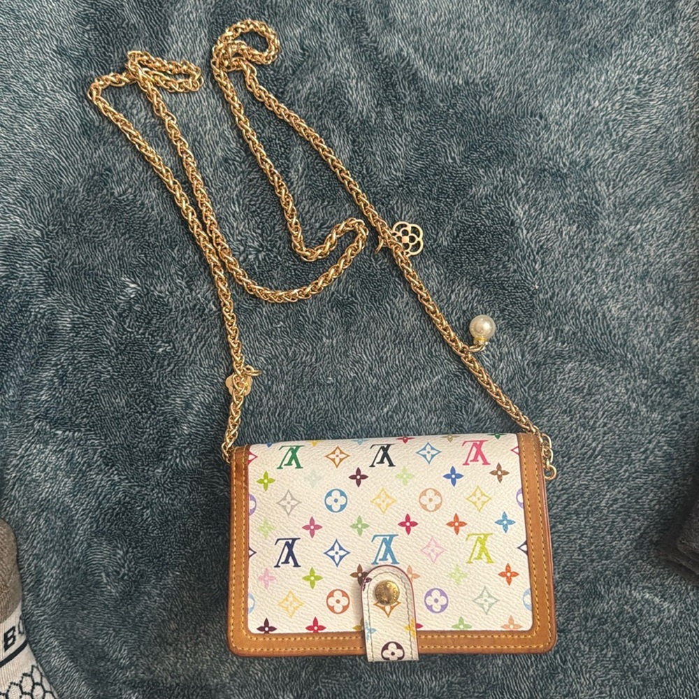 Louis Vuitton Murakami Kiss Lock Wallet w/chain